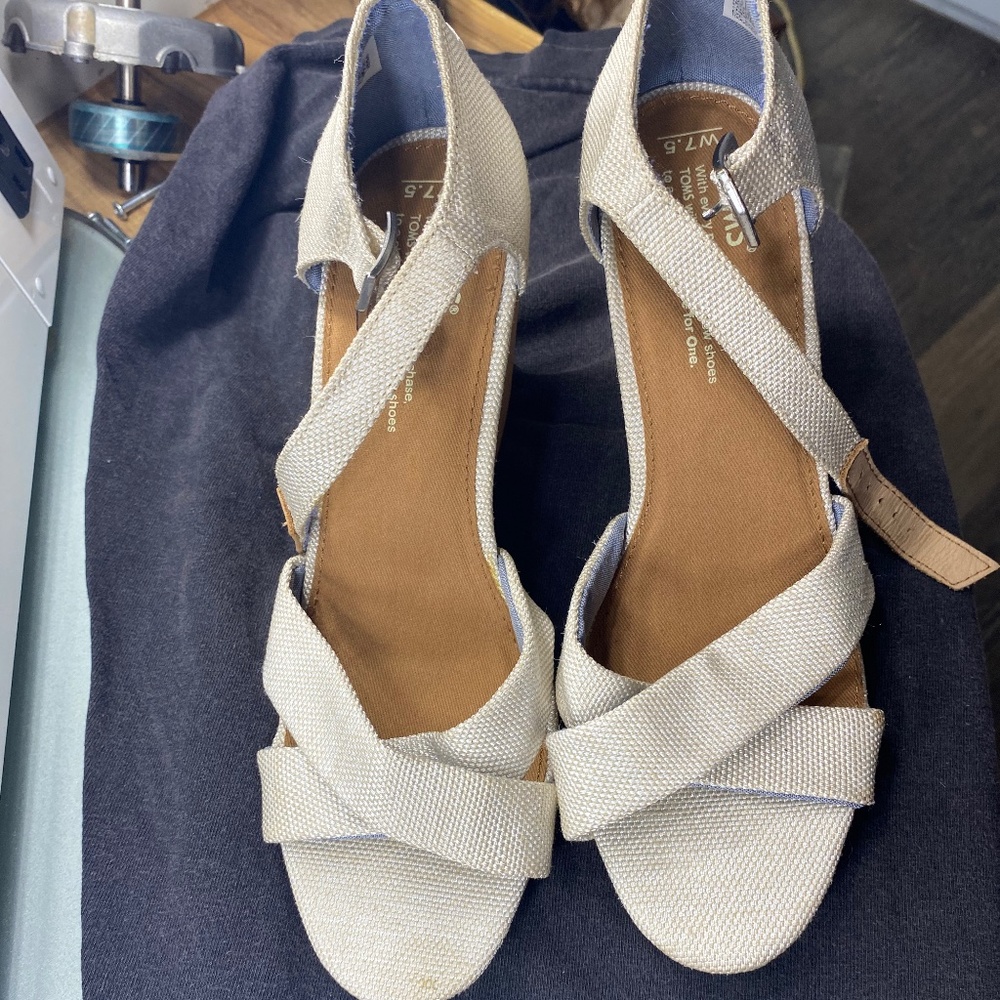 Tom Wedges